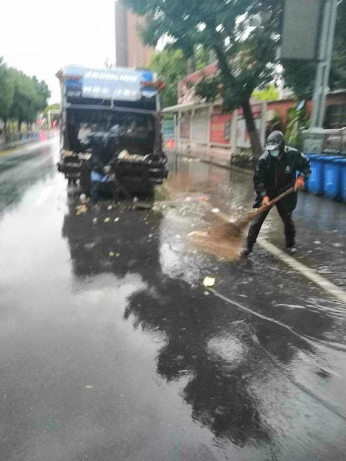 涮爆重庆朋友圈的各区暴雨图片是不是真的?